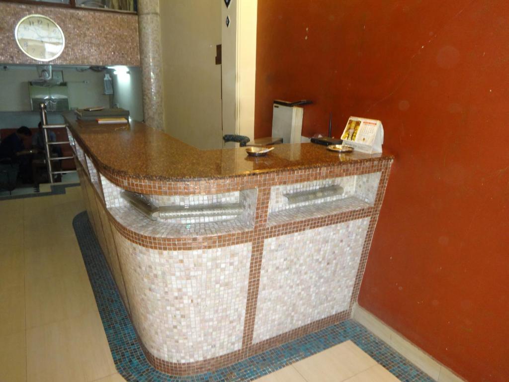 Hotel Pearl Plaza Nuova Delhi Esterno foto